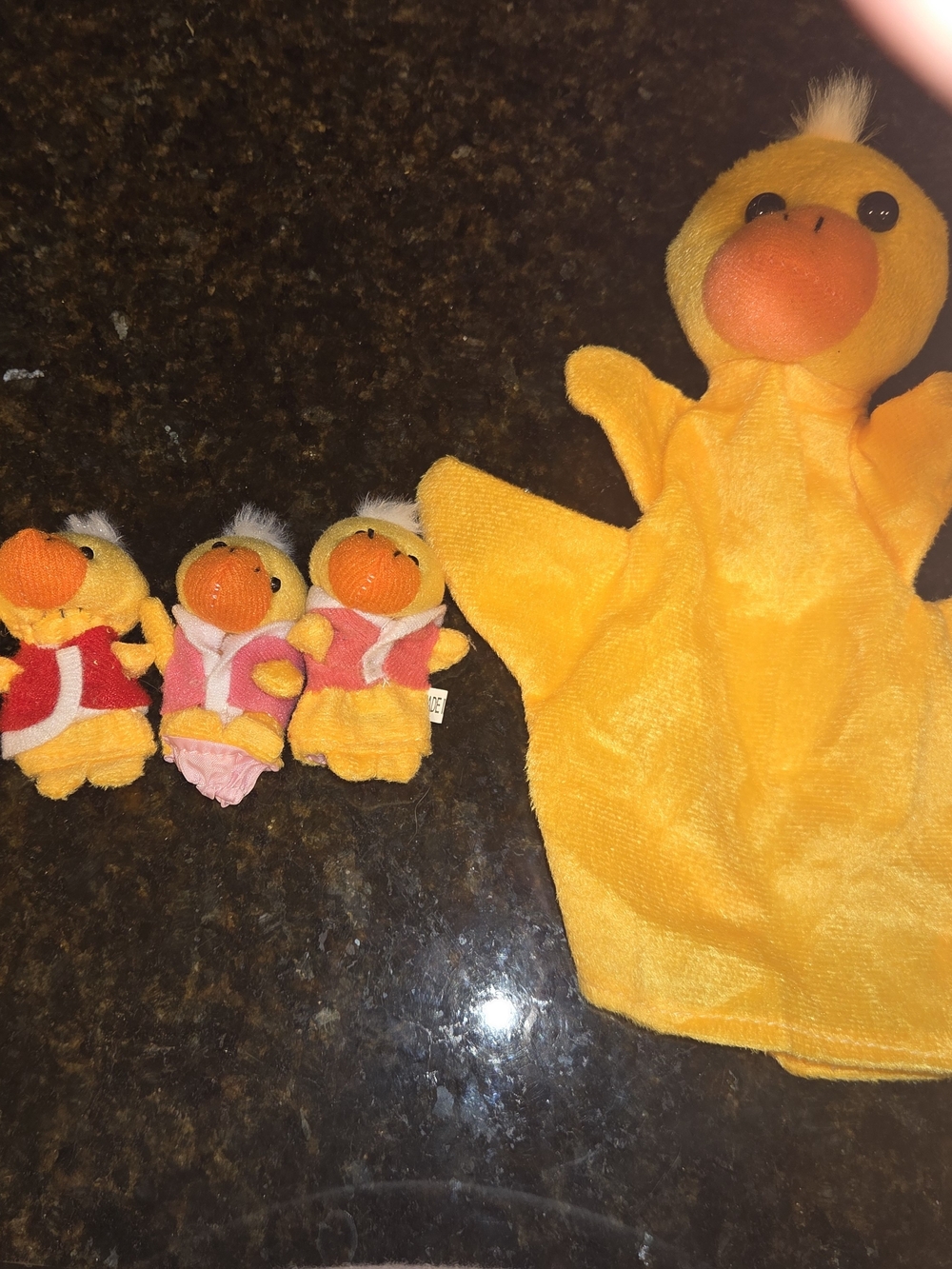 Yellow Duck Plush Hand Puppet + 5 Mini Duck Plush Toys